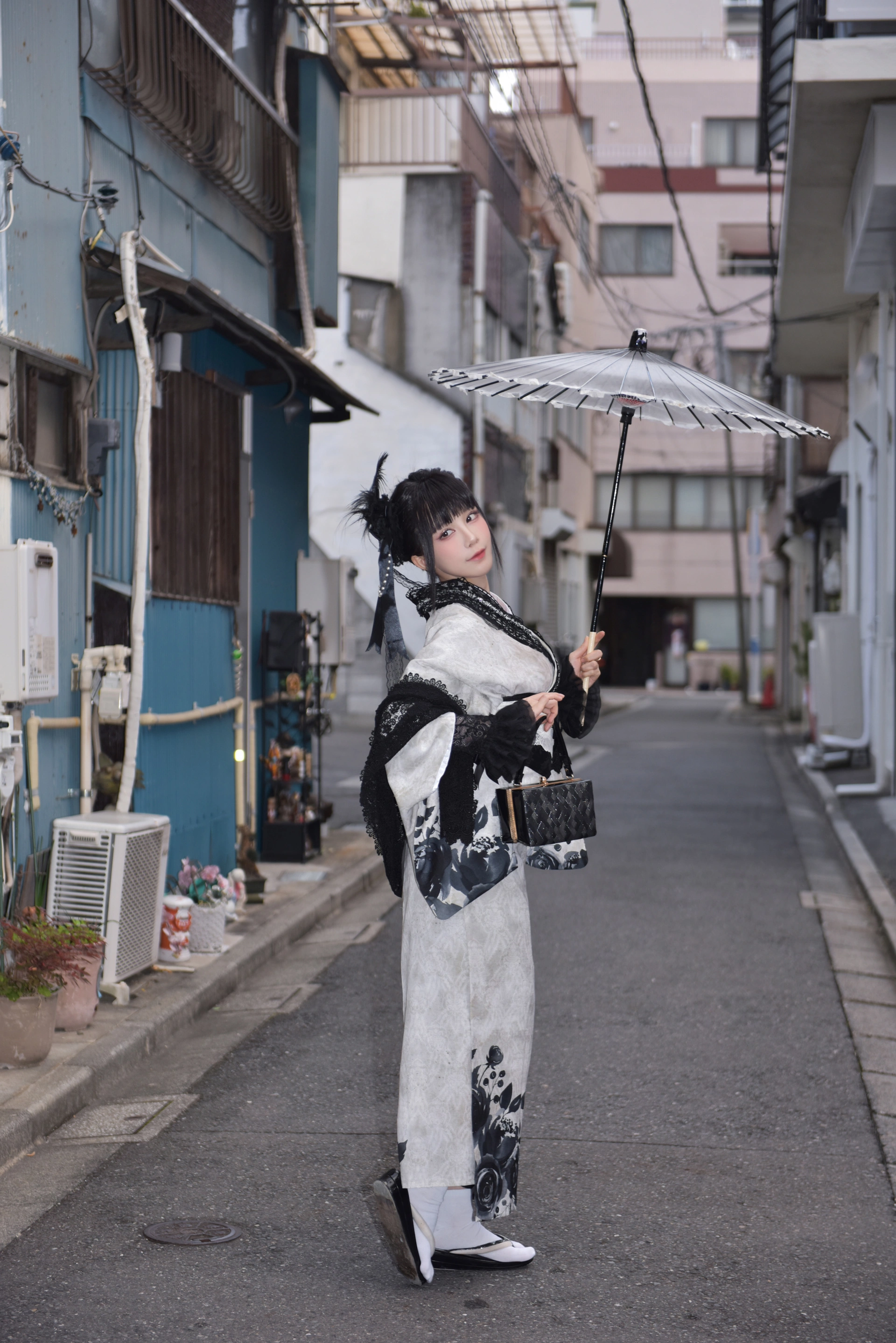 水淼Aqua – NO.225 Black Lace Kimono 0